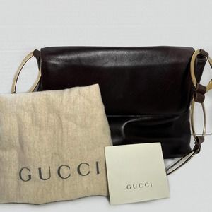 Authentic 1990s Brown Gucci GG Leather Shoulder Bag with a Gold Chain Strap